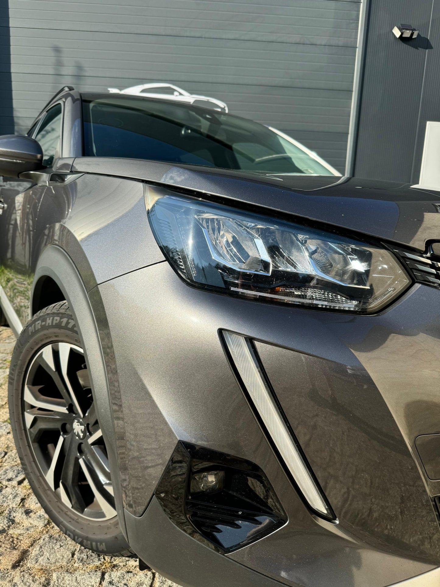 Peugeot 2008 1.5 BlueHDI *Automático*