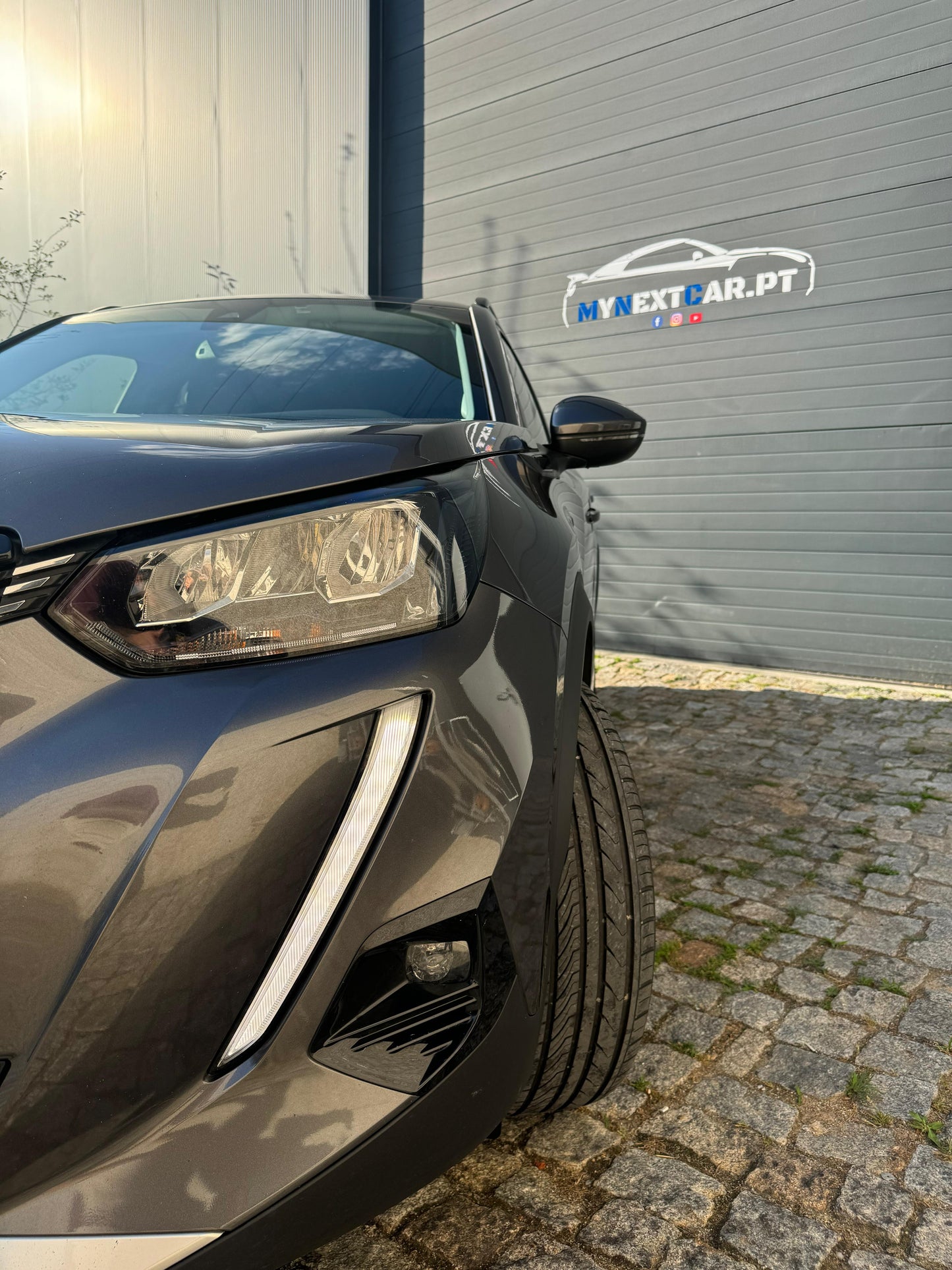 Peugeot 2008 1.5 BlueHDI *Automático*