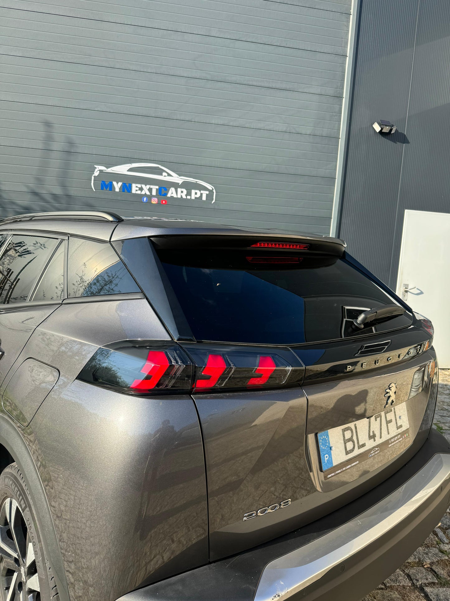Peugeot 2008 1.5 BlueHDI *Automático*