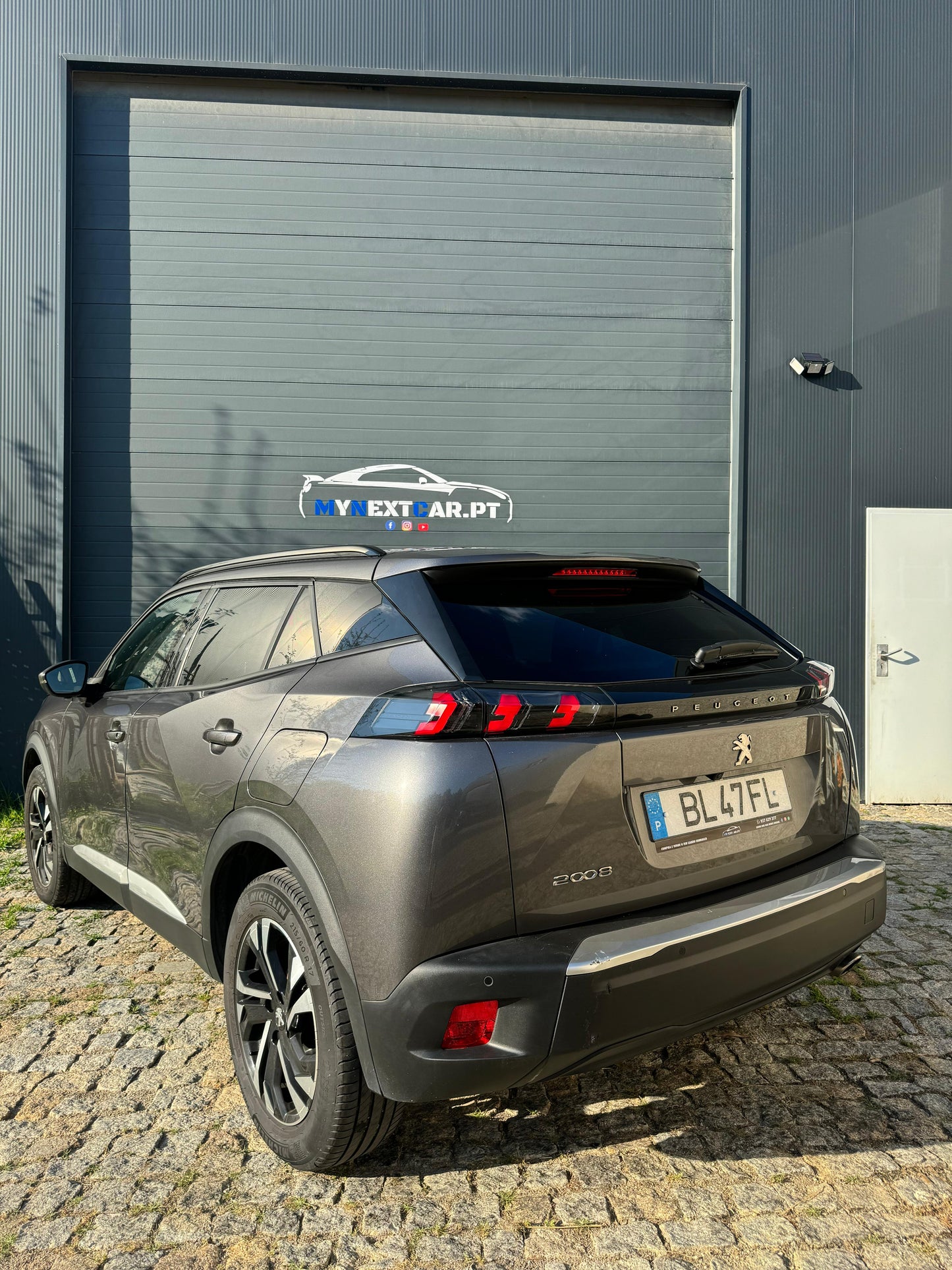 Peugeot 2008 1.5 BlueHDI *Automático*