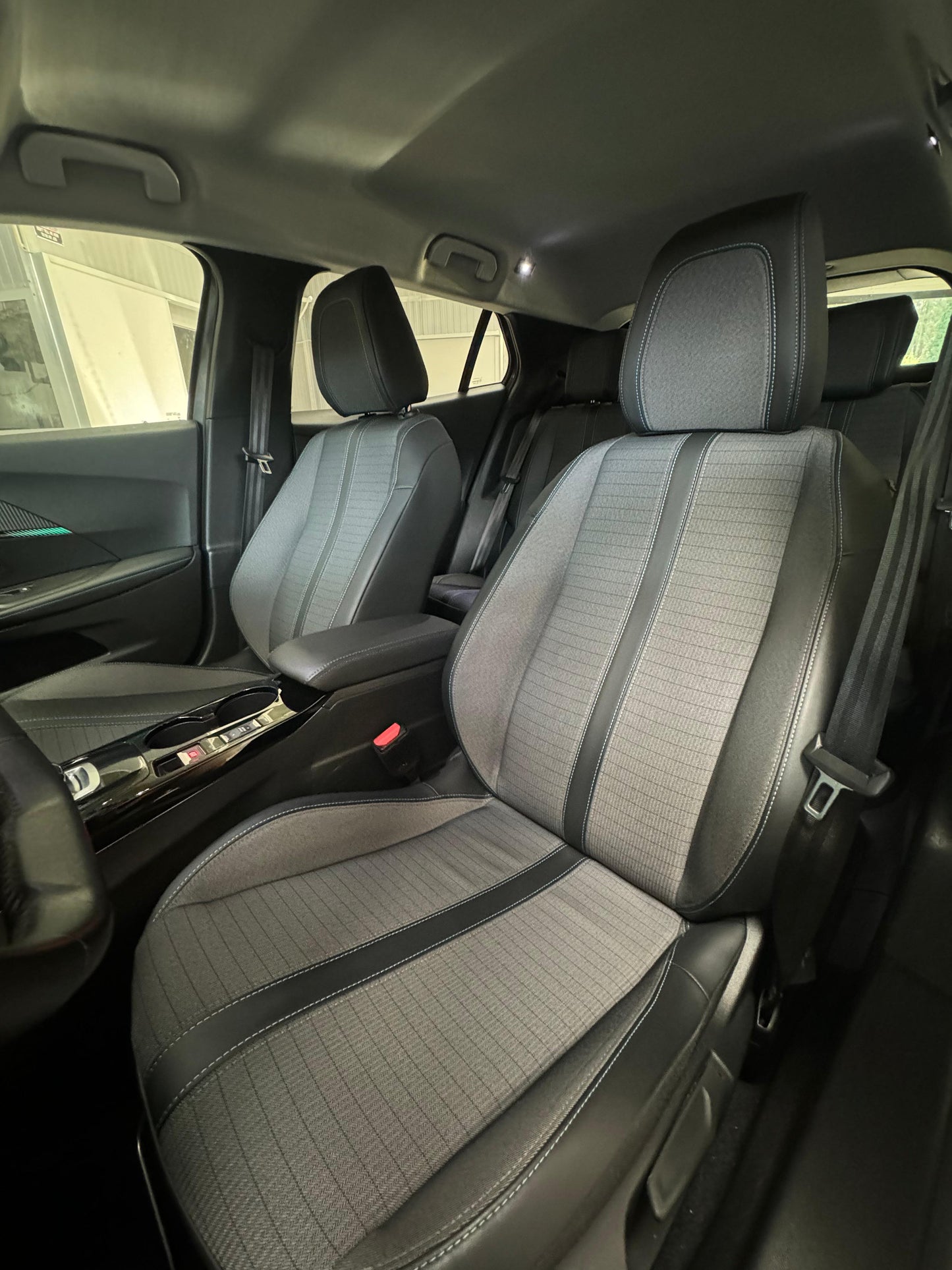 Peugeot 2008 1.5 BlueHDI *Automático*