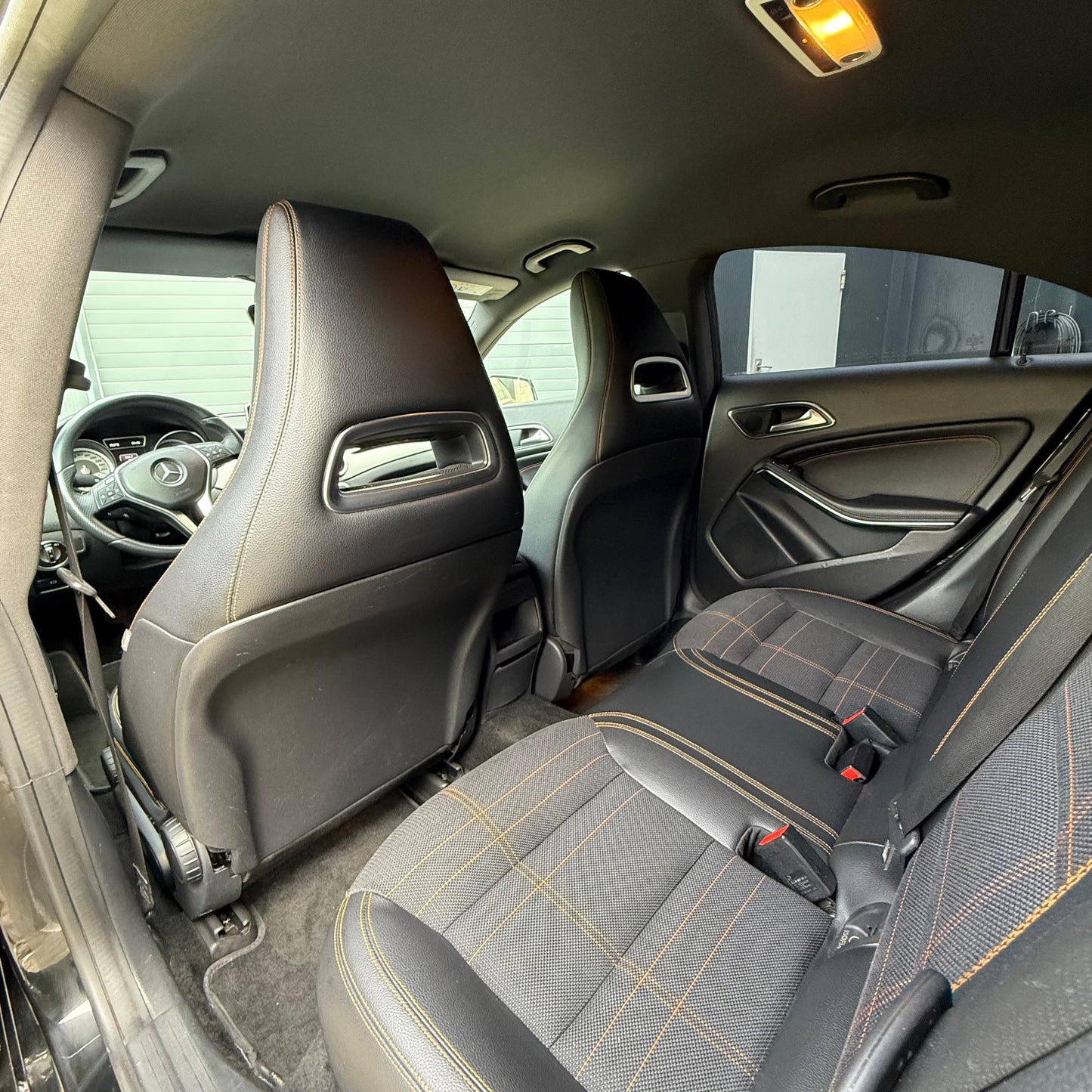 Mercedes-Benz CLA 180D